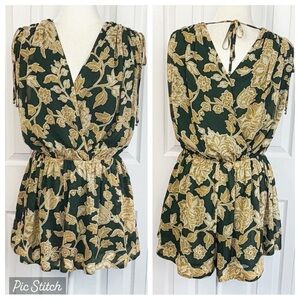 NWT Dress Forum Green Ember Floral Elastic Waist Romper Medium